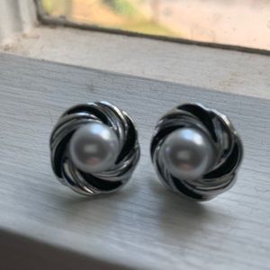 Cute Earrings (Brand New)